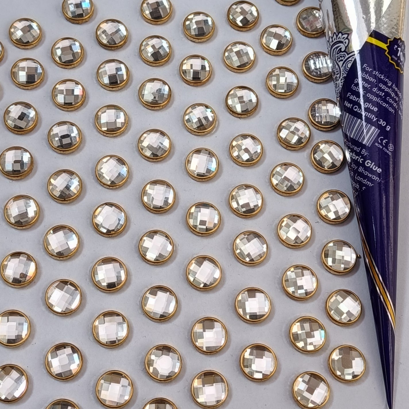 VDEAL BEADS 100pcs of 10mm round kundan with fabric glue