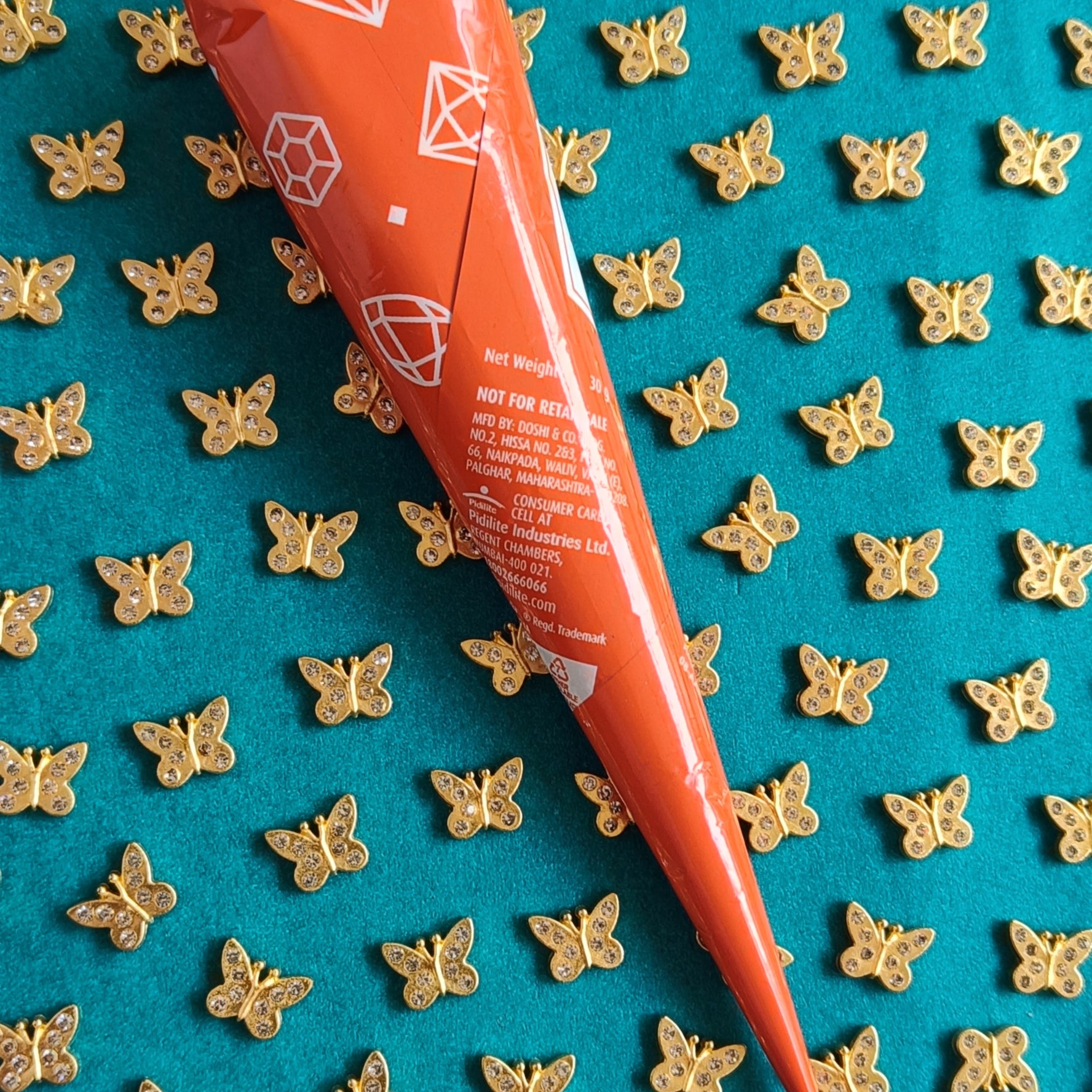 VDEAL BEADS 300pcs of 8mm buterfly shaped stone motif with FABRIC GLUE