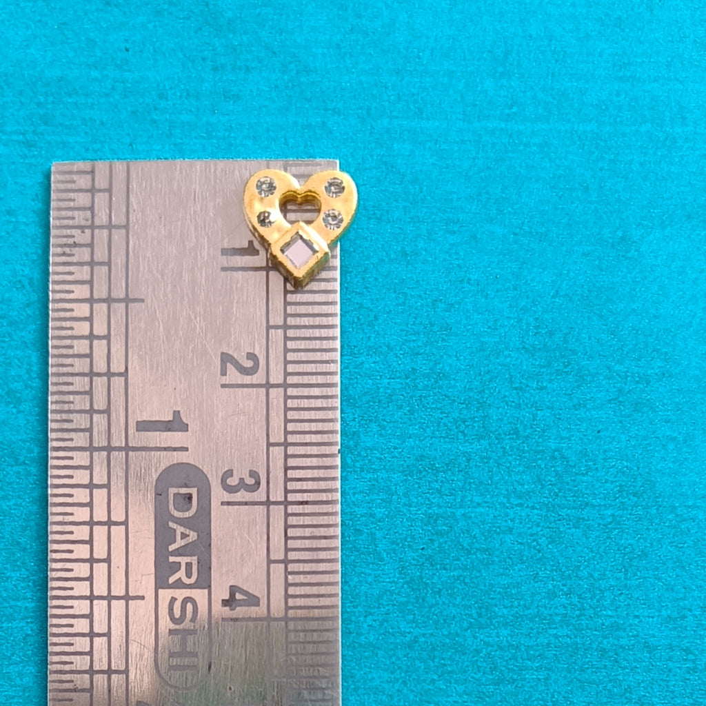 VDEAL BEADS 300pcs of 10mm golden heart shaped motifs with glue